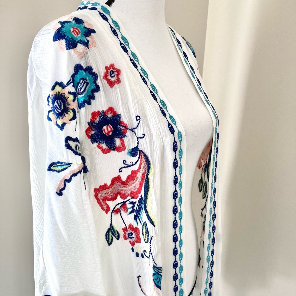 NWT Curations Embroidered Kimono Cover Up Size M/L - Picture 8 of 10